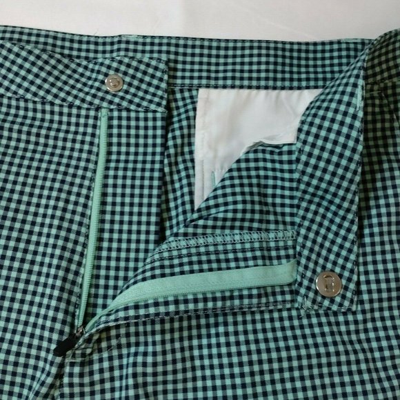 Under Armor Size 40 Green Chequered Shorts - Picture 5 of 9